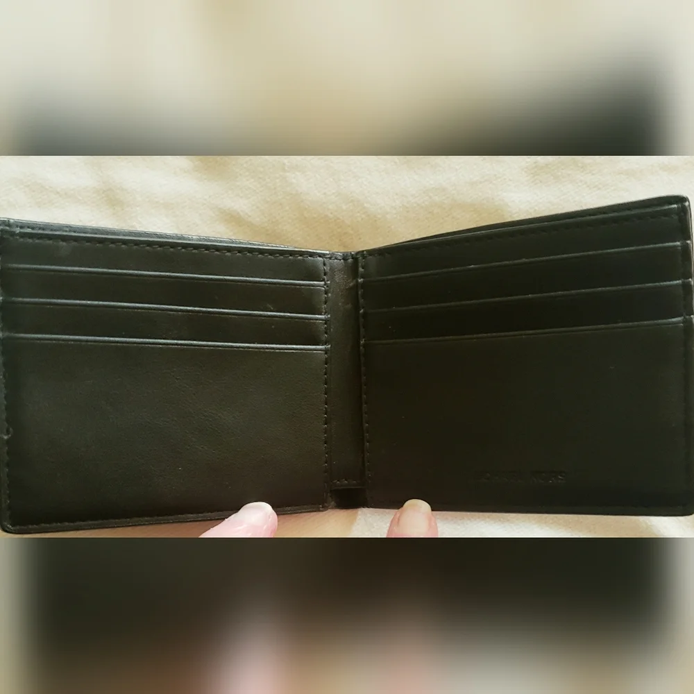 Michael Kors wallet